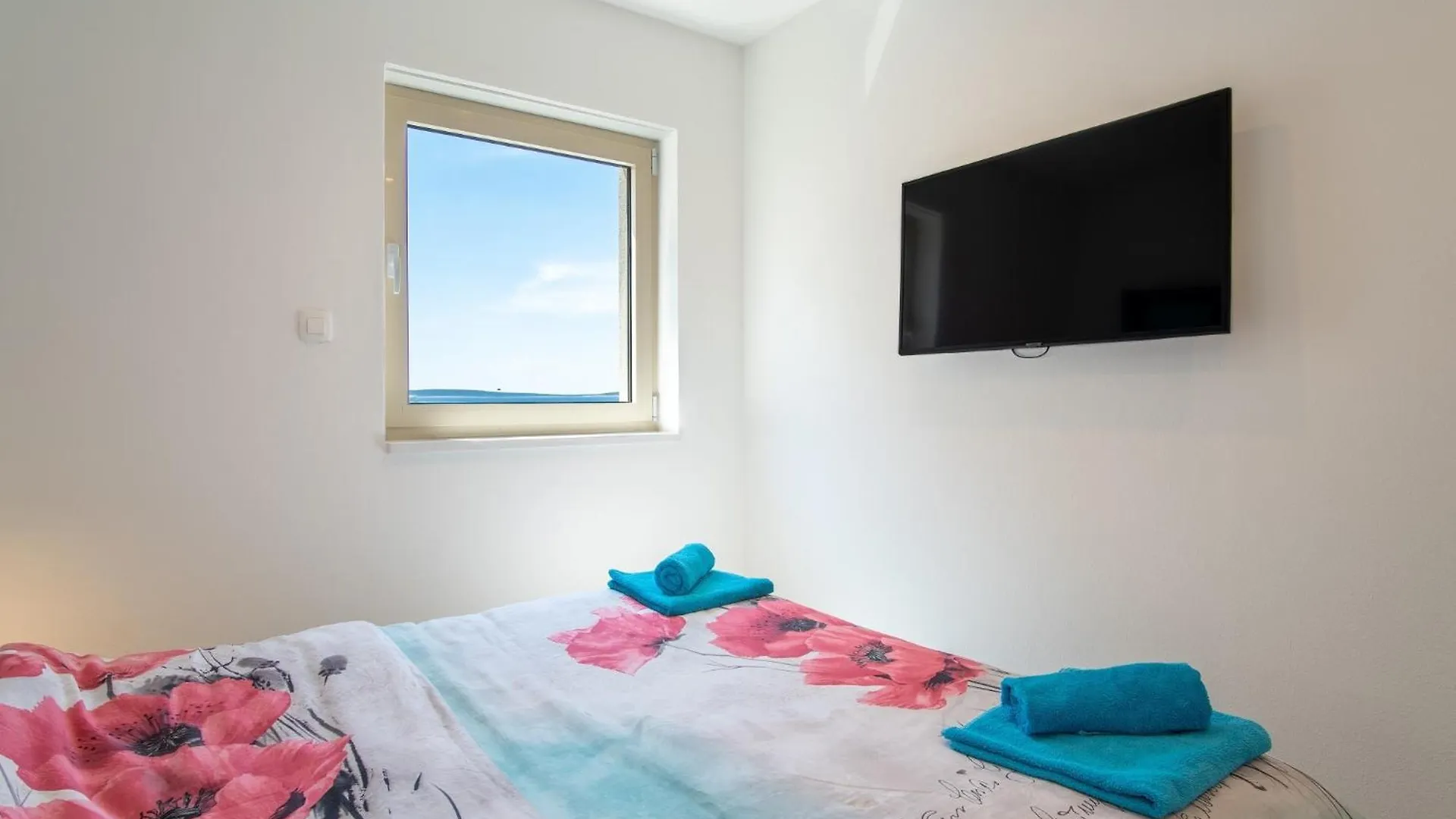 Holiday home Seaside House For Families With Children Mandre, Pag - 22704 Villa Kolan